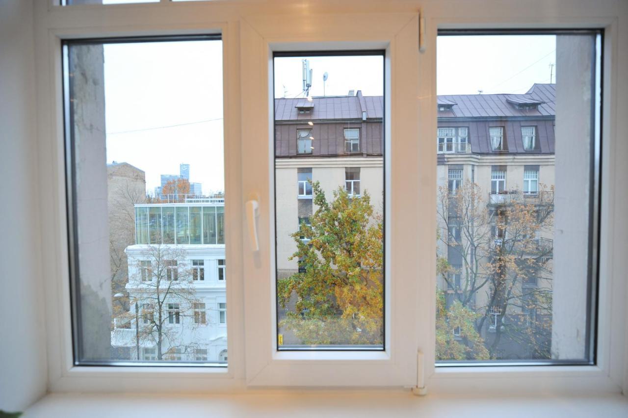 Central Comfort At Hanzas Residence, Stay Near Cafes, Bars, Museums & Esplanade Riga Exterior photo