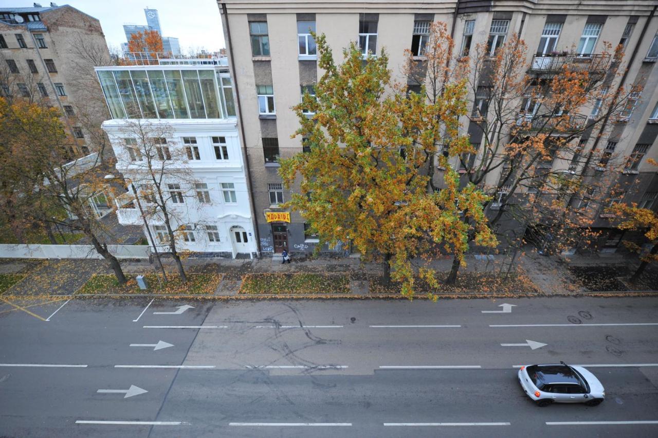 Central Comfort At Hanzas Residence, Stay Near Cafes, Bars, Museums & Esplanade Riga Exterior photo