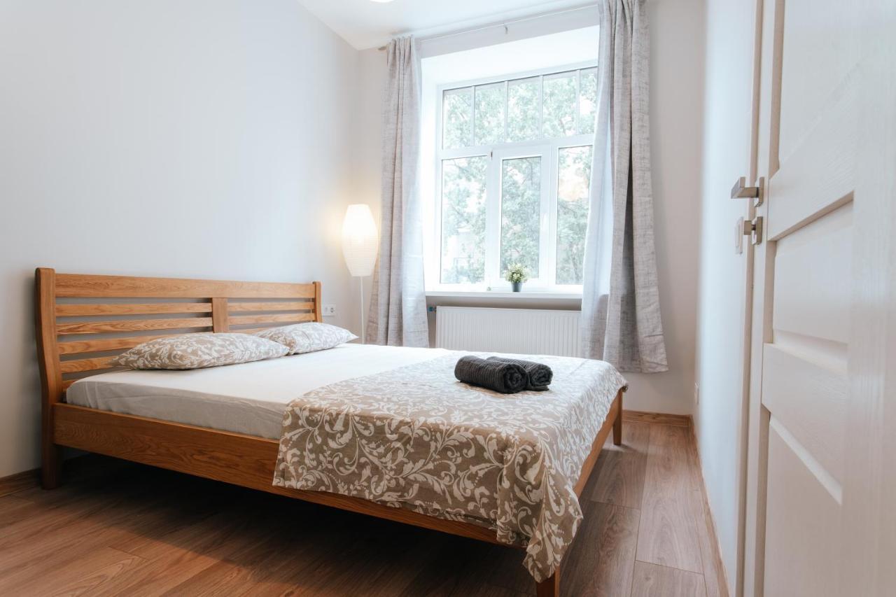 Central Comfort At Hanzas Residence, Stay Near Cafes, Bars, Museums & Esplanade Riga Exterior photo